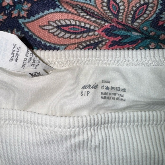 ☀️Sale☀️ White Ribbed Bikini Bottom - Picture 2 of 2